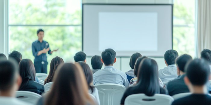 企業向け人材開発・教育プログラム事業