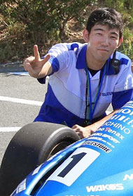 鈴木　良孝（Yoshitaka Suzuki）