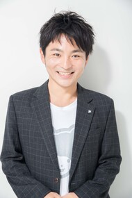 霜田　明寛さん