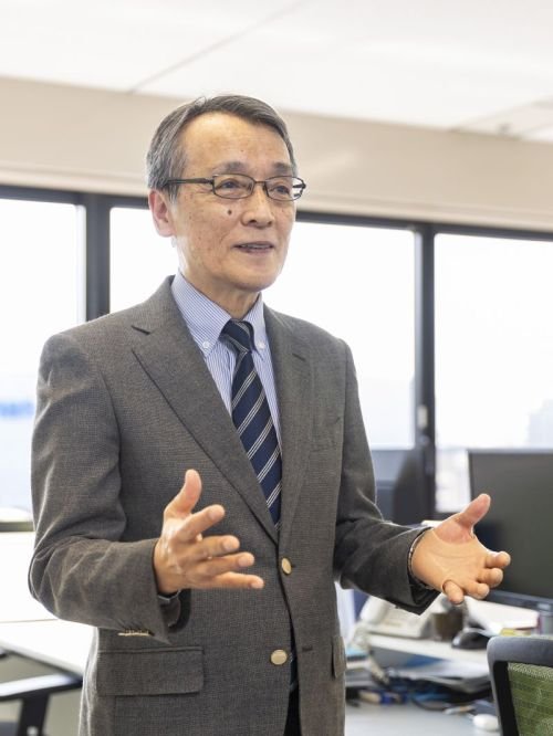 本山 徳保 上席研究員