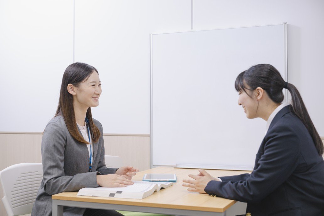 毎月のSINKAトレーナーとの面談で合格ロードマップ（学習計画）をアップデート。