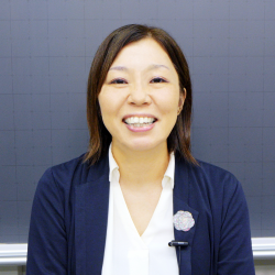 河合塾小論文科講師 田本正子
